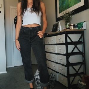 Levi’s boyfriend jeans